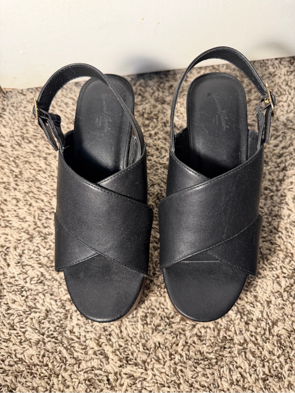 Universal Thread Black Cross‑Strap Slingback Mules